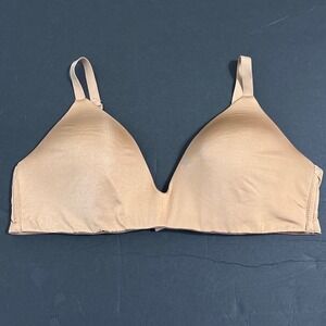SKIMS Fits Everybody Wireless Form Bra Tan Nude Size 40B Adjustable Straps